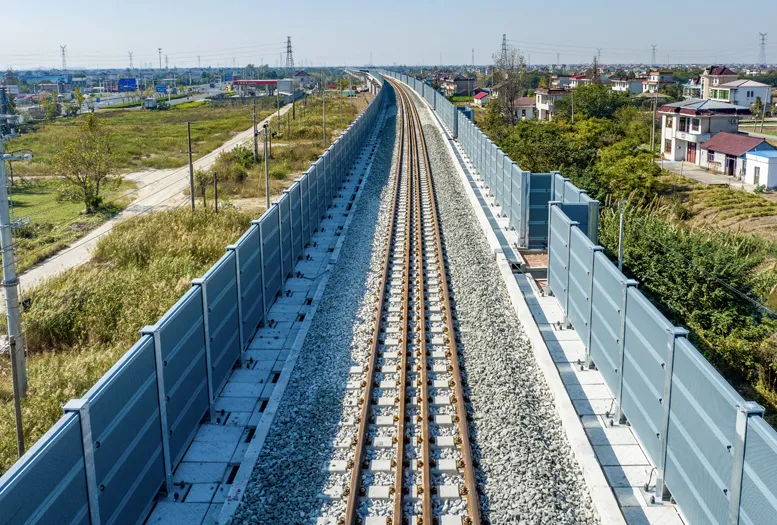 noise barrier railway hybrid