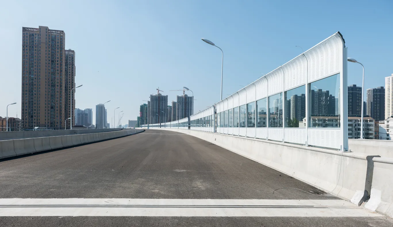 noise barrier highway