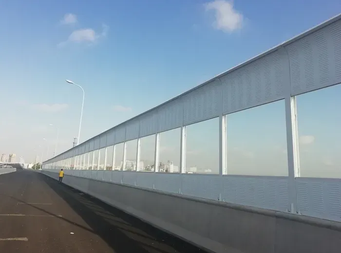 noise barrier highway