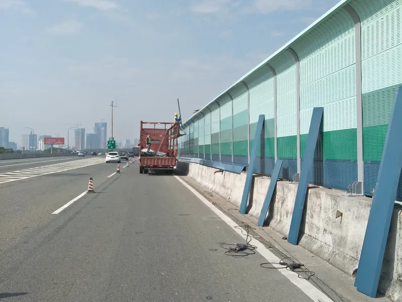 noise barrier factory