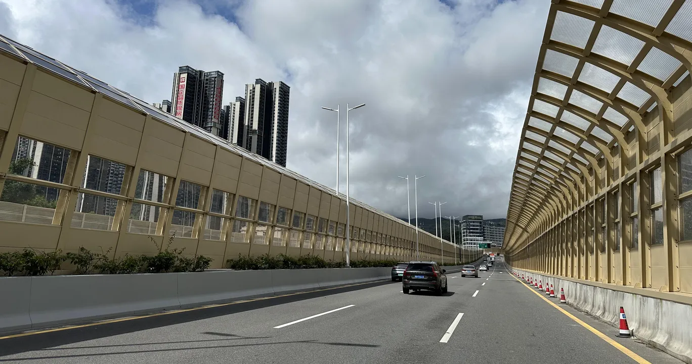 noise barrier highway railway