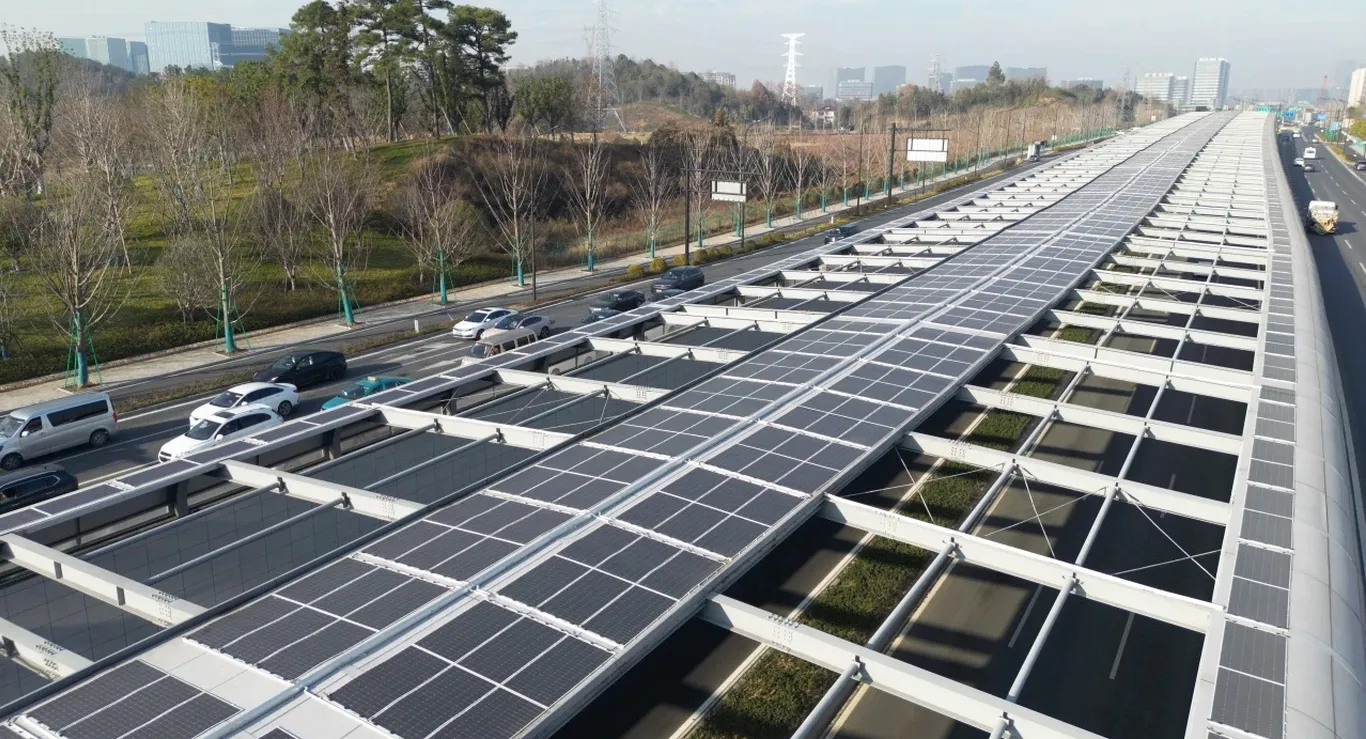 noise barrier highway solar